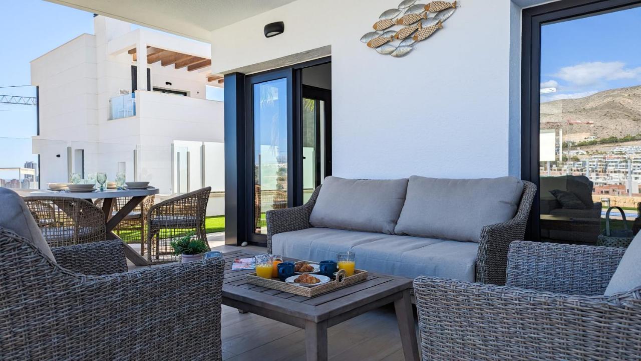 フィネストラットPanoramic Pool & Mountains Houseアパートメント エクステリア 写真
