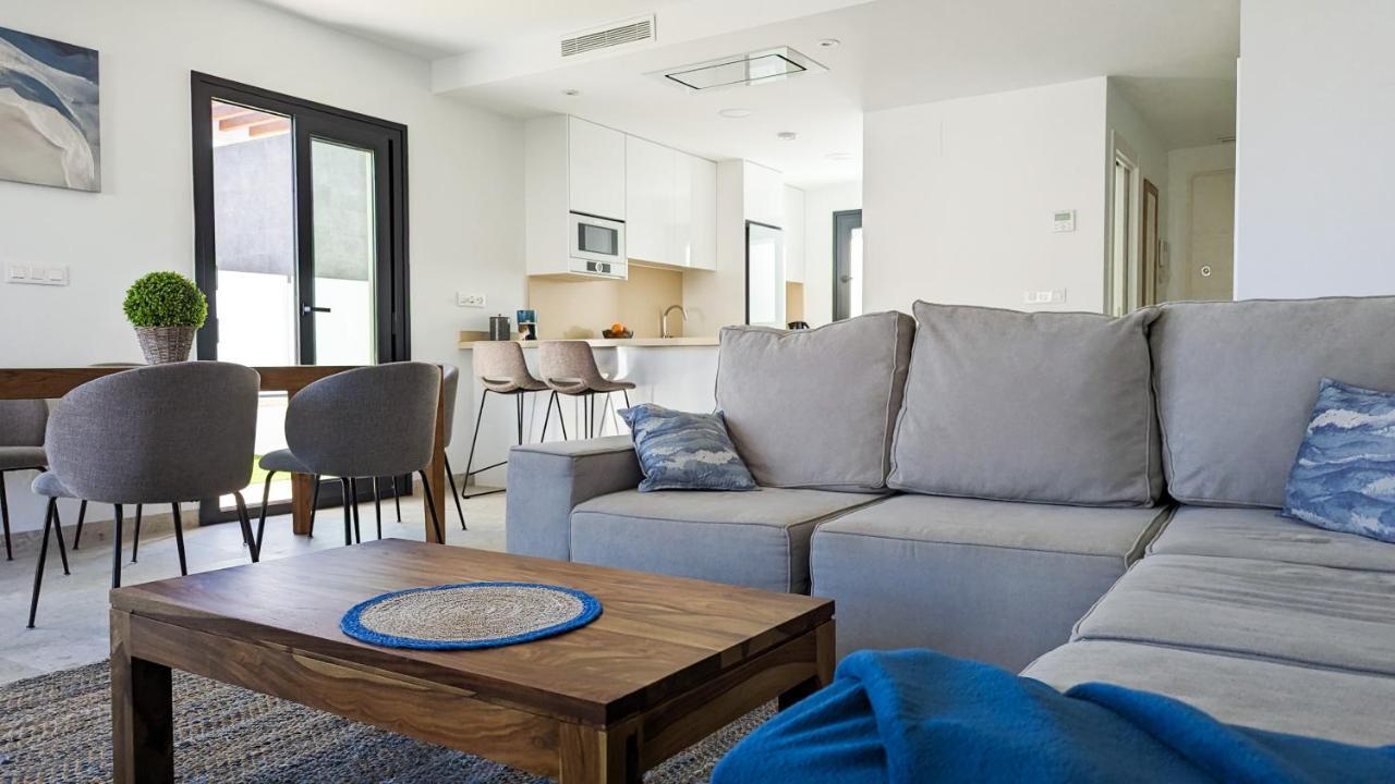 フィネストラットPanoramic Pool & Mountains Houseアパートメント エクステリア 写真