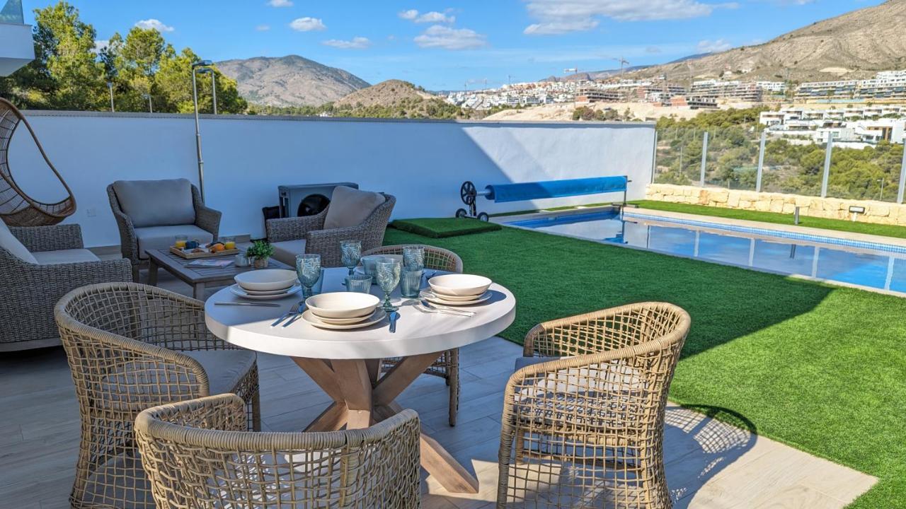 フィネストラットPanoramic Pool & Mountains Houseアパートメント エクステリア 写真